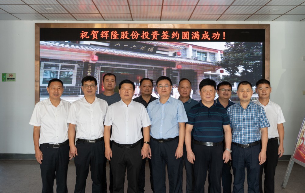 1632272570505014337.jpg 1632272570505014337.jpg